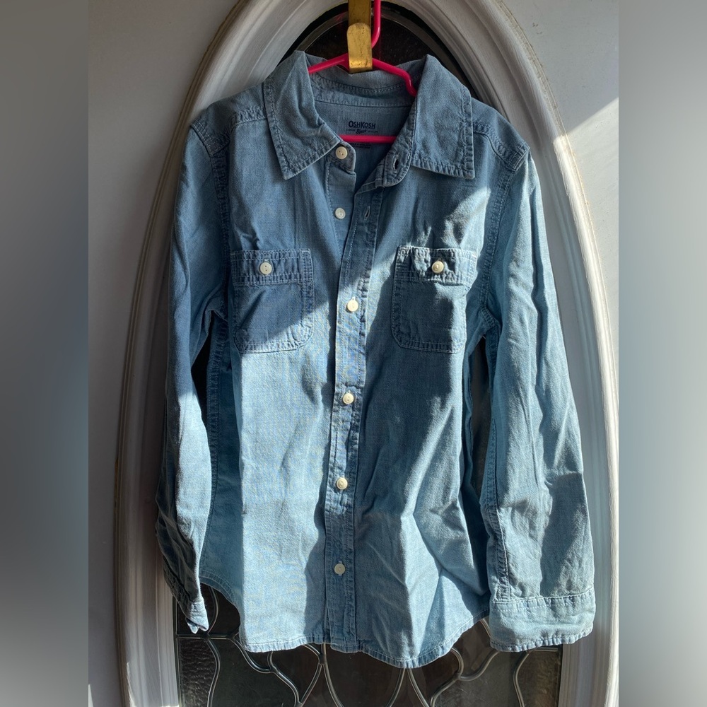 🆕🔹Osh Kosh Chambray Shirt - CUTE!🔹